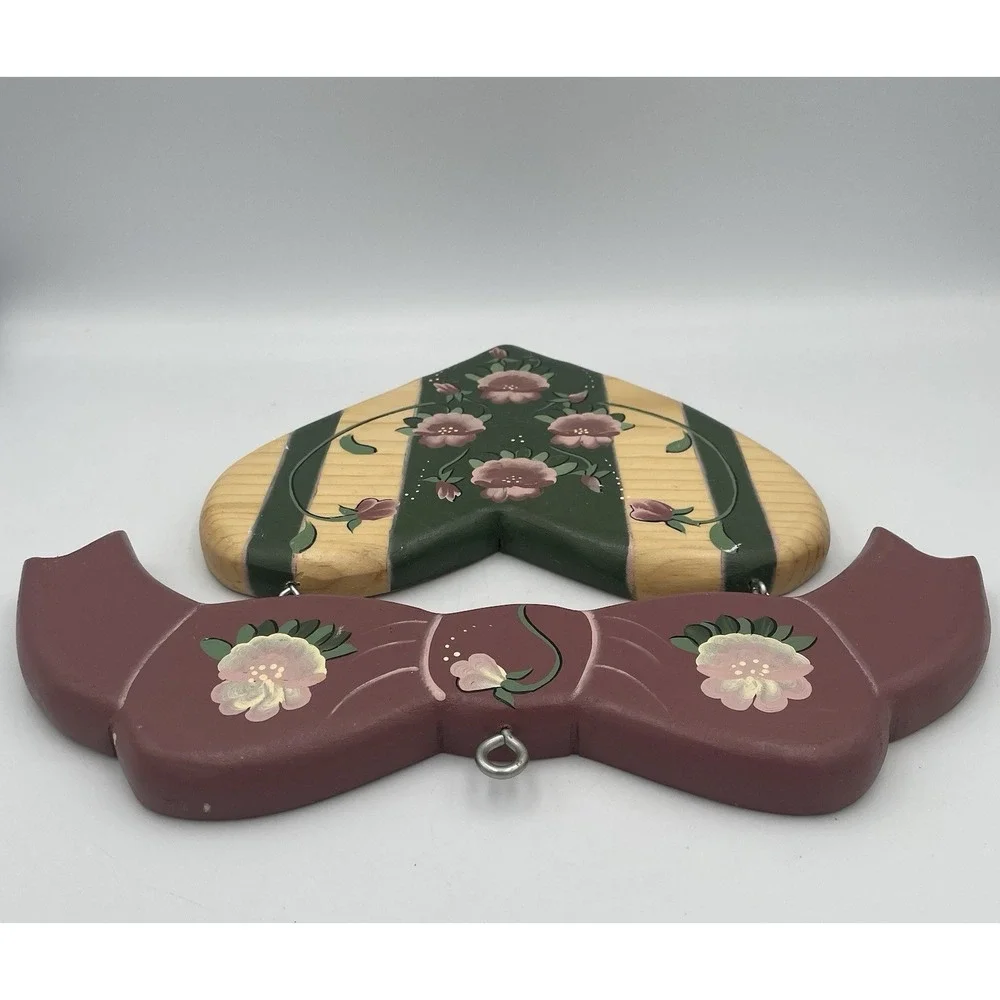 Vtg Hand Painted Wood Heart Sign Country Cottage Floral Tole Paint Wall Hanging